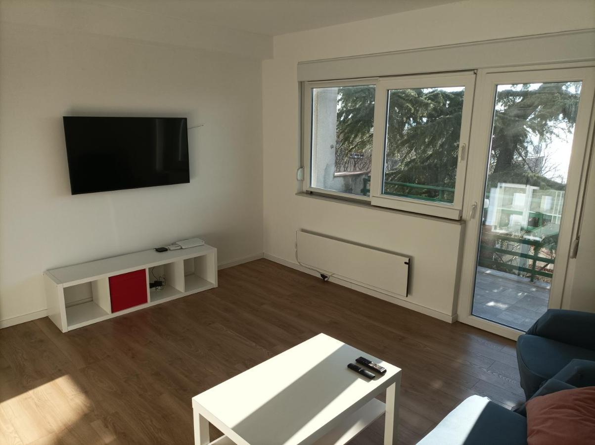 Apartment Pecine *